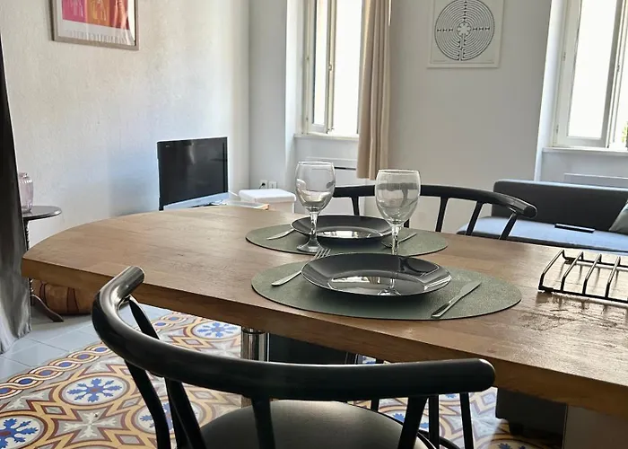 La Cachette Albigeoise, Appartement Plein Centre, Parking Gratuit Securise